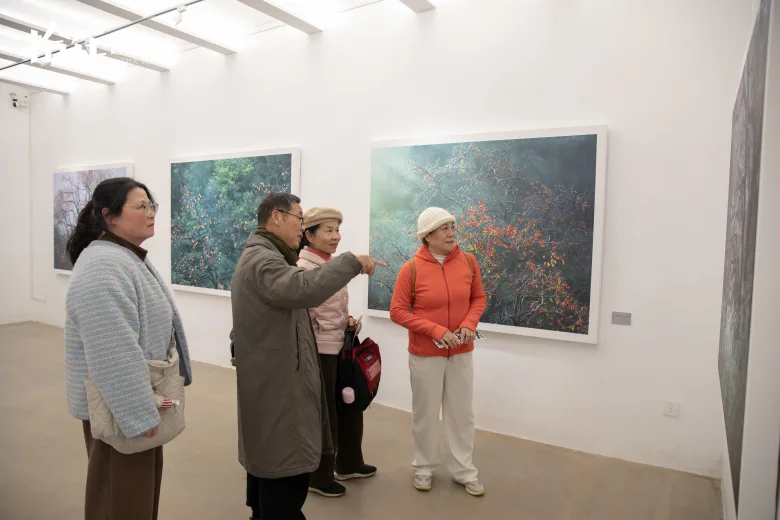 吴培军《喜·柿》主题摄影展亮相鹿城七都