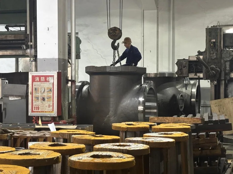 新春走基层 | 车间里的“武林高手”：潘挺宇的“拳”与“阀”