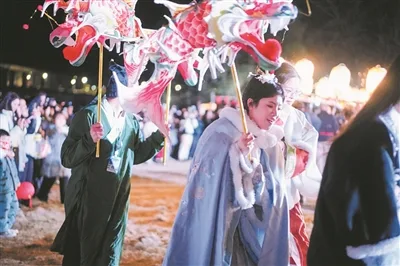 一盏传承的灯：600年挑灯焕新颜