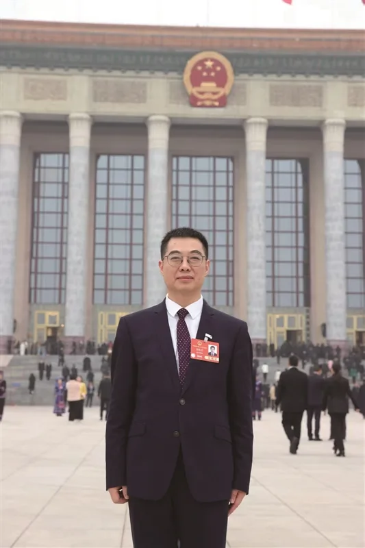 全国人大代表、浙江晨泰科技股份有限公司正高级工程师胡东方：发展新能源车配套产业助力绿色出行“提速”