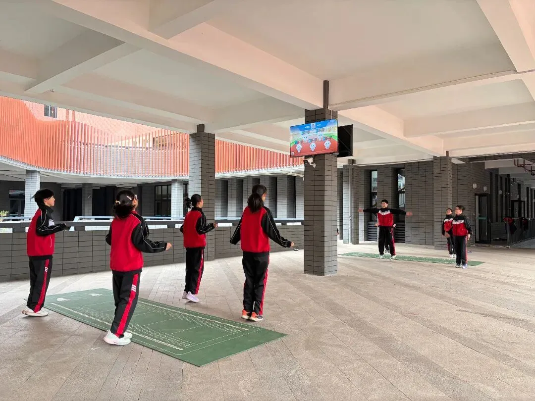 “AI老师”入校园 龙湾以人工智能实现教学体育双提质