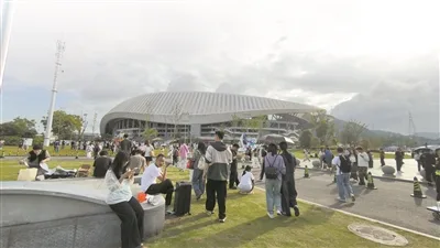 一场顶流演唱会 龙湾如何“接得住”又“接得好”