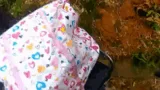 八旬老人连人带车翻进沟渠 惊险时刻他们挺身而出……