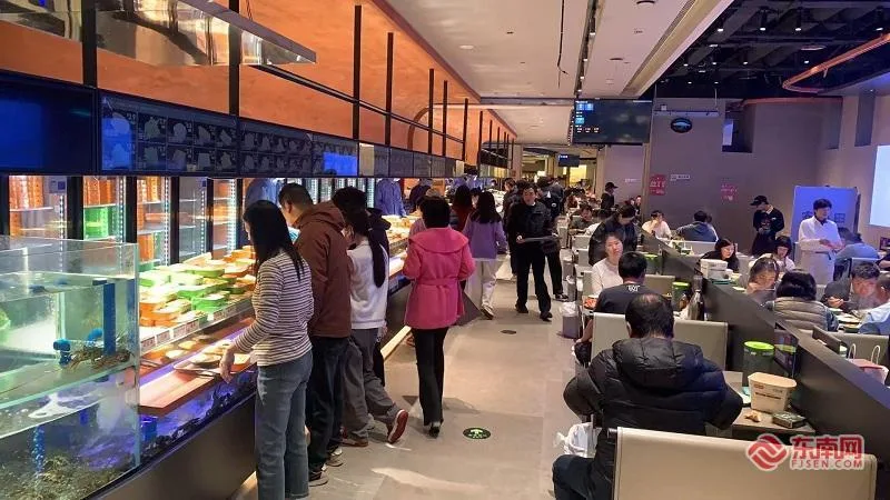 【福建“新”愿④】消费新图景：政策暖民生，烟火有生气