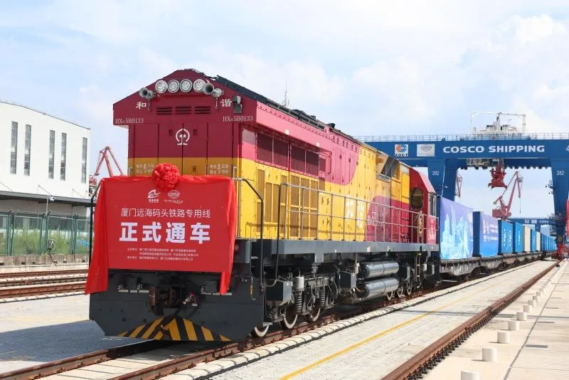 全国首个自动化码头抵港直装海铁联运专用线7月29日投运