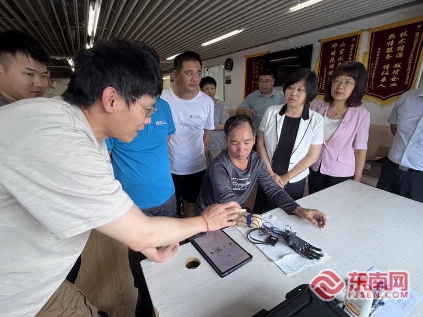 福建省委省政府为民办实事项目——智能仿生假肢适配惠及首批受助群众
