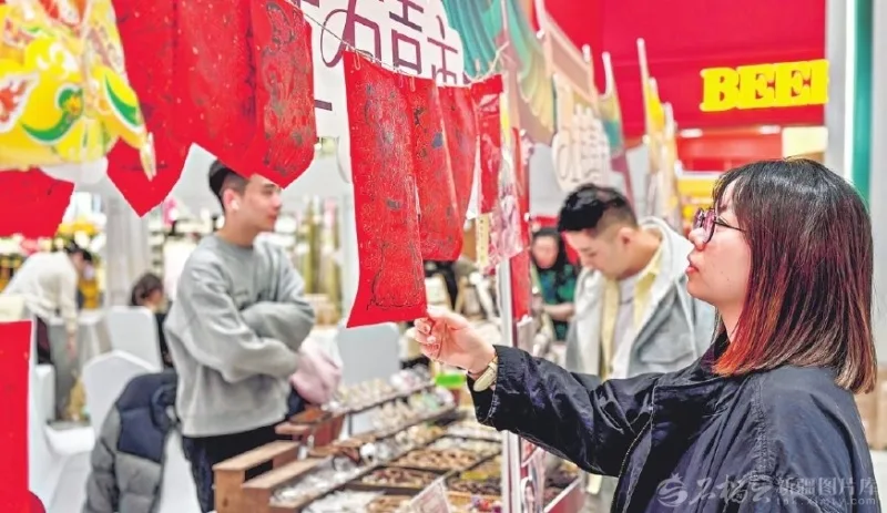 天山观察丨购销两旺背后的“稳”与“活” ——新疆春节消费市场分析