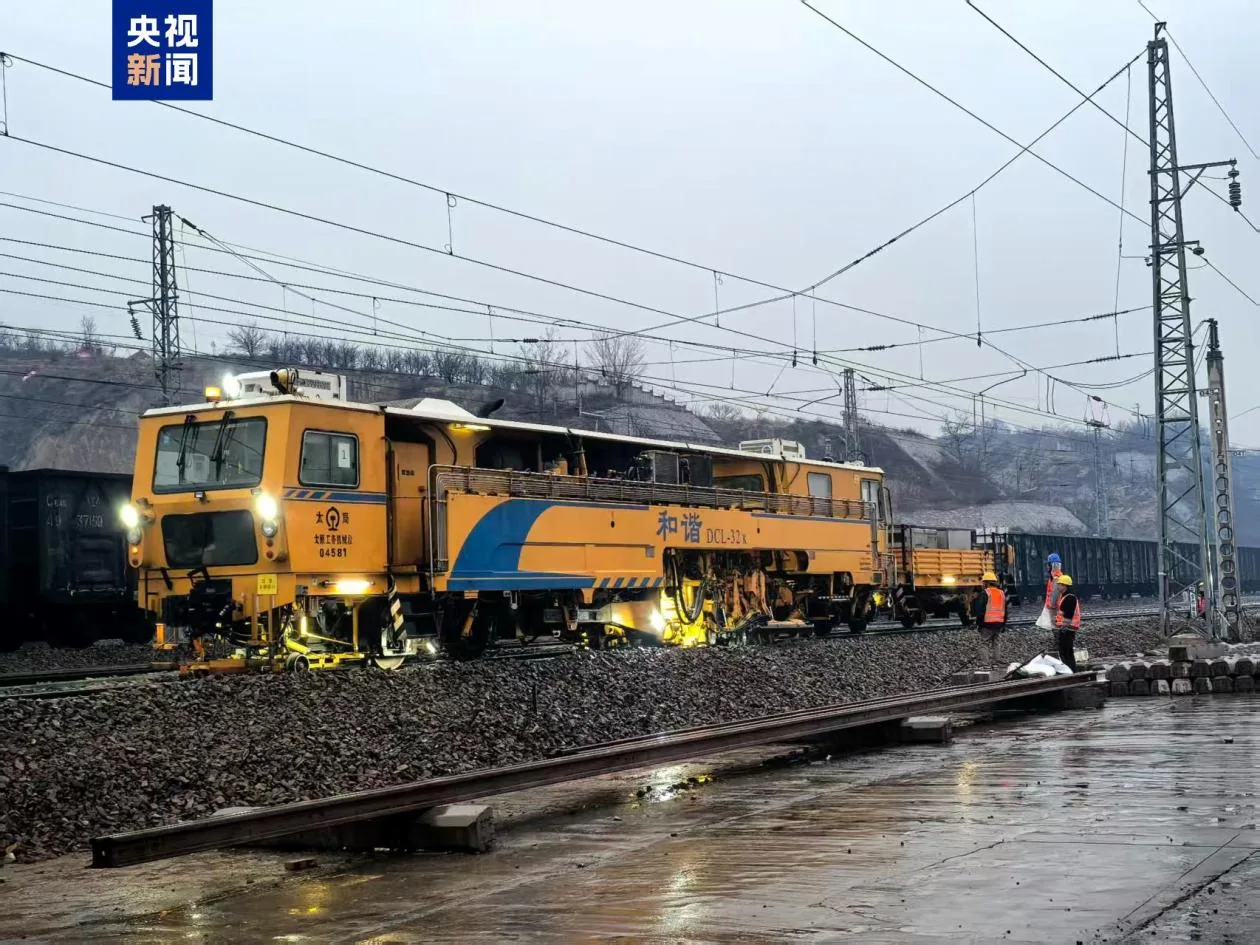 瓦日铁路开展春季集中修施工 为期17天