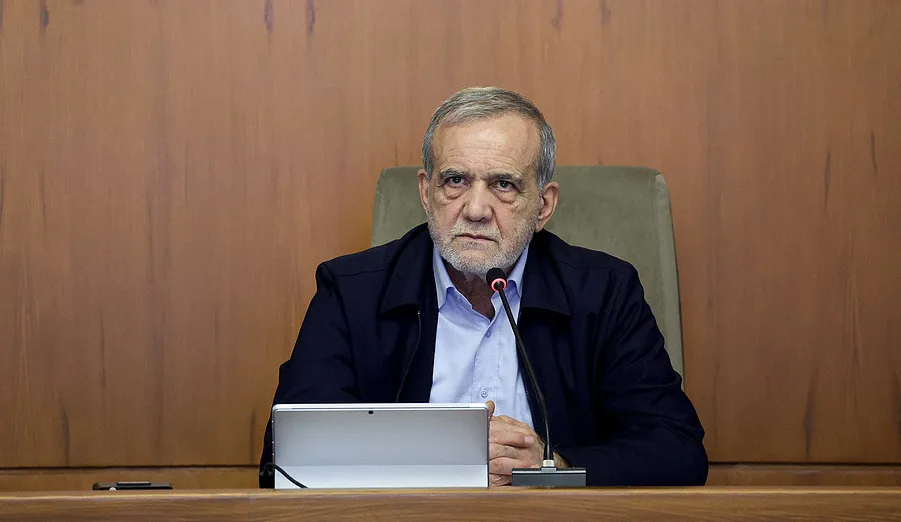 伊朗总统强调尊重邻国主权