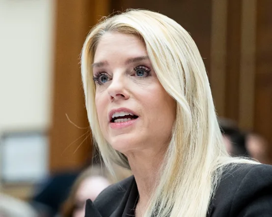 外媒：美众议院监督委员会通过动议，决定就爱泼斯坦案有关问题传唤司法部长