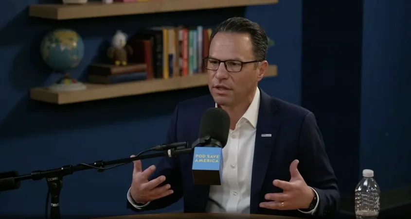 “根本不存在迫在眉睫威胁”，美防长被批不称职：指挥对伊行动如同“摆弄玩具士兵”