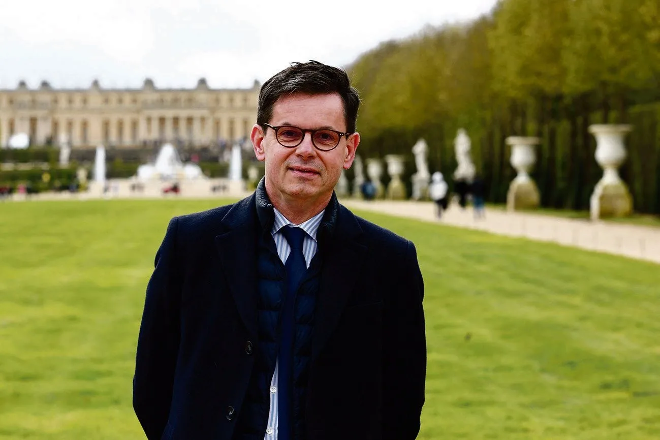 凡尔赛宫馆长转岗至卢浮宫救火