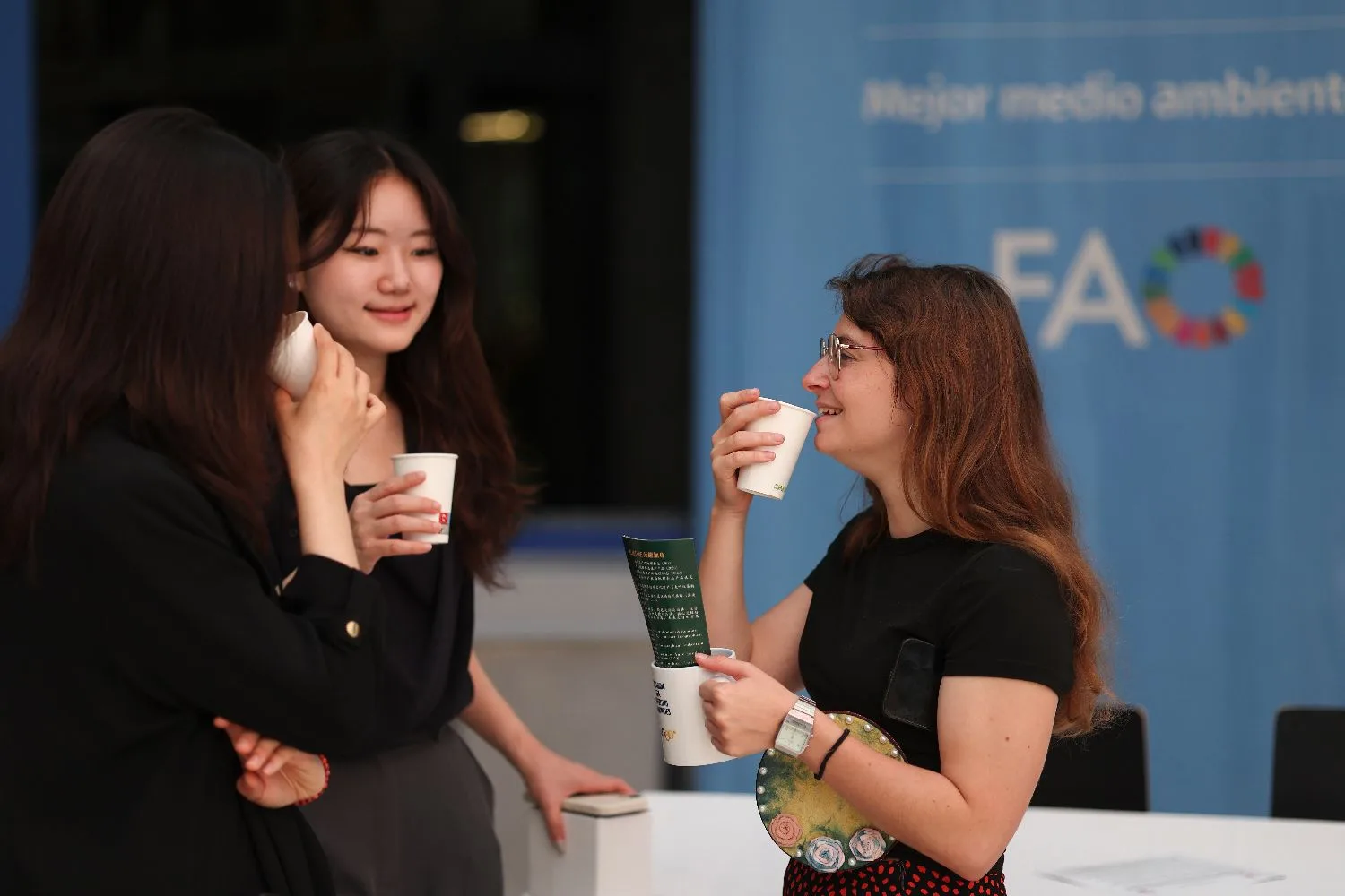 联合国粮农组织举行品茶活动庆祝“国际茶日”