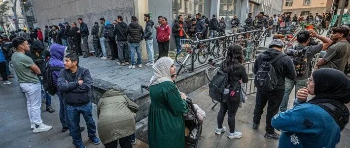 西班牙大规模移民合法化陷入执行瓶颈：行政系统拥堵加剧，申请进度明显滞缓