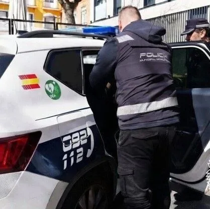 【欧浪】给移民办假证明申请大赦 马德里警方逮捕一人调查十四人