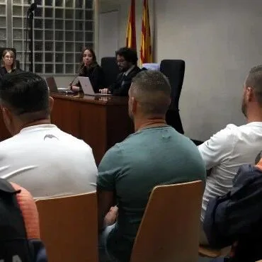 【欧浪】西班牙三名男子因银行抢劫案被判刑 凿墙进入抢走11.5万欧元