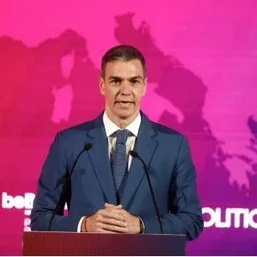 【欧浪】西班牙首相捍卫大赦 反对把移民流放到第三国遣返中心