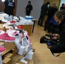 【欧浪】女华商被查获2万双冒牌球鞋 被索赔40万欧元但最后只须赔2万