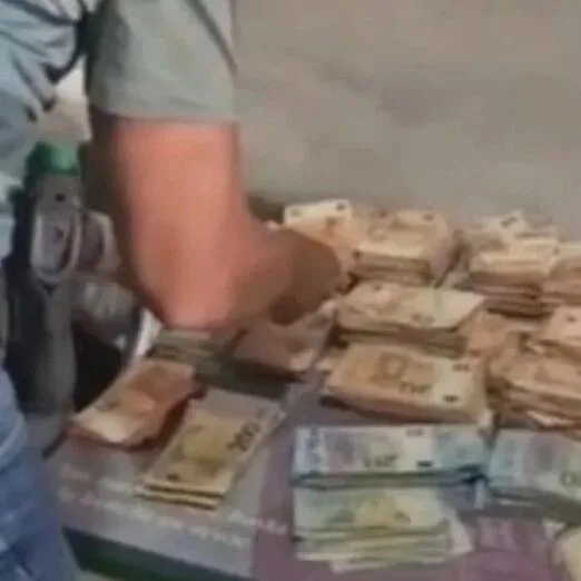 【欧浪】西班牙警方破获毒资洗钱犯罪组织，查封百万欧元资产
