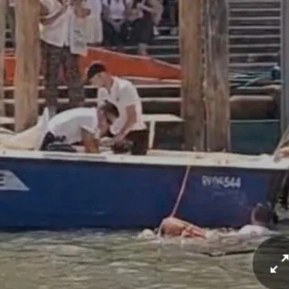 警察来势汹汹，华人急红眼跳河抗议！