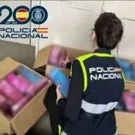 【欧浪】使用非法美容产品 警方查处九家美容诊所逮捕多人